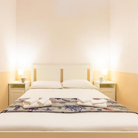 Apartamento Tizzano House - La Marina Procida Exterior foto