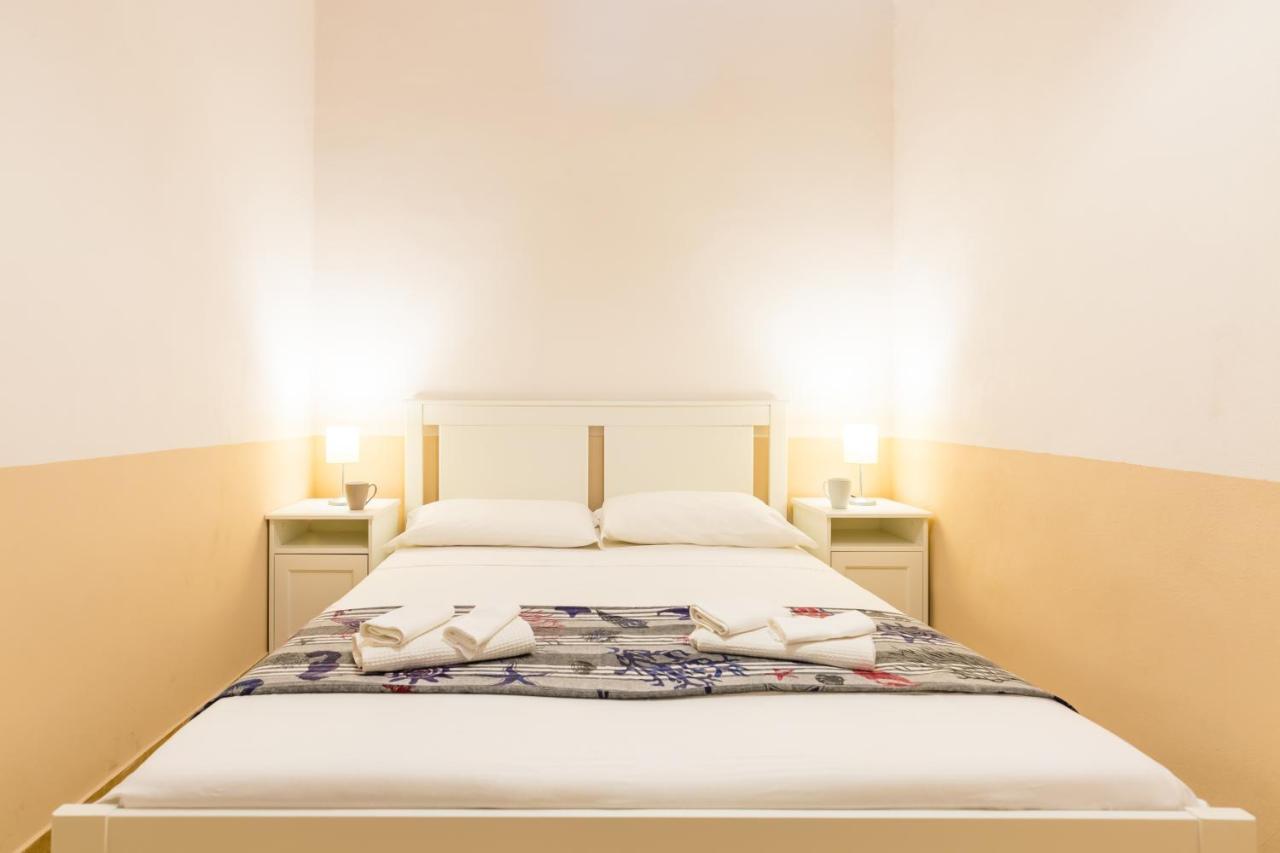 Apartamento Tizzano House - La Marina Procida Exterior foto