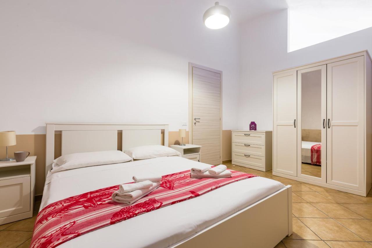 Apartamento Tizzano House - La Marina Procida Exterior foto
