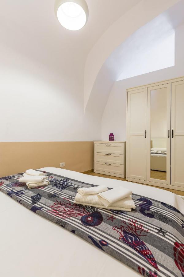 Apartamento Tizzano House - La Marina Procida Exterior foto